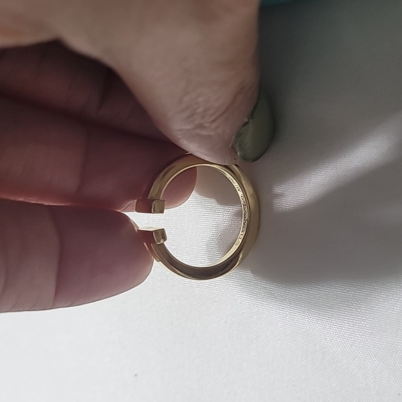 Tiffany and Co T Ring 18K - Picture 4 of 5